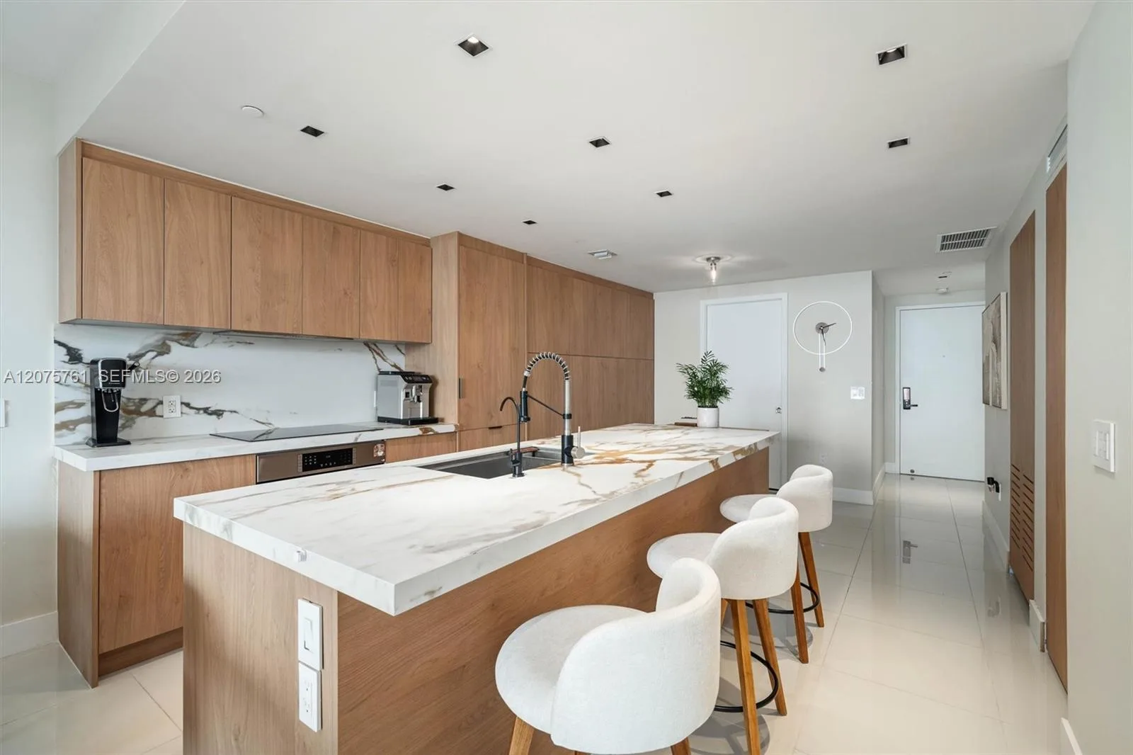 650 NE 32nd St # 1203, Miami, FL 33137 photo 6
