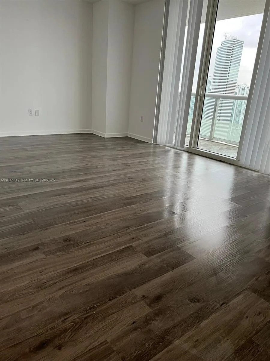 50 Biscayne Blvd # 3809, Miami, FL 33132 photo 3