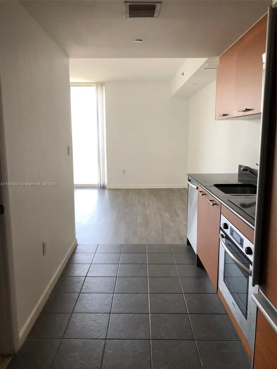 50 Biscayne Blvd # 3809, Miami, FL 33132 photo 6