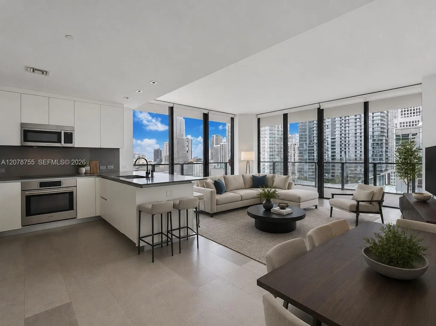 88 SW 7th St # 1511, Miami, FL 33130 photo 2