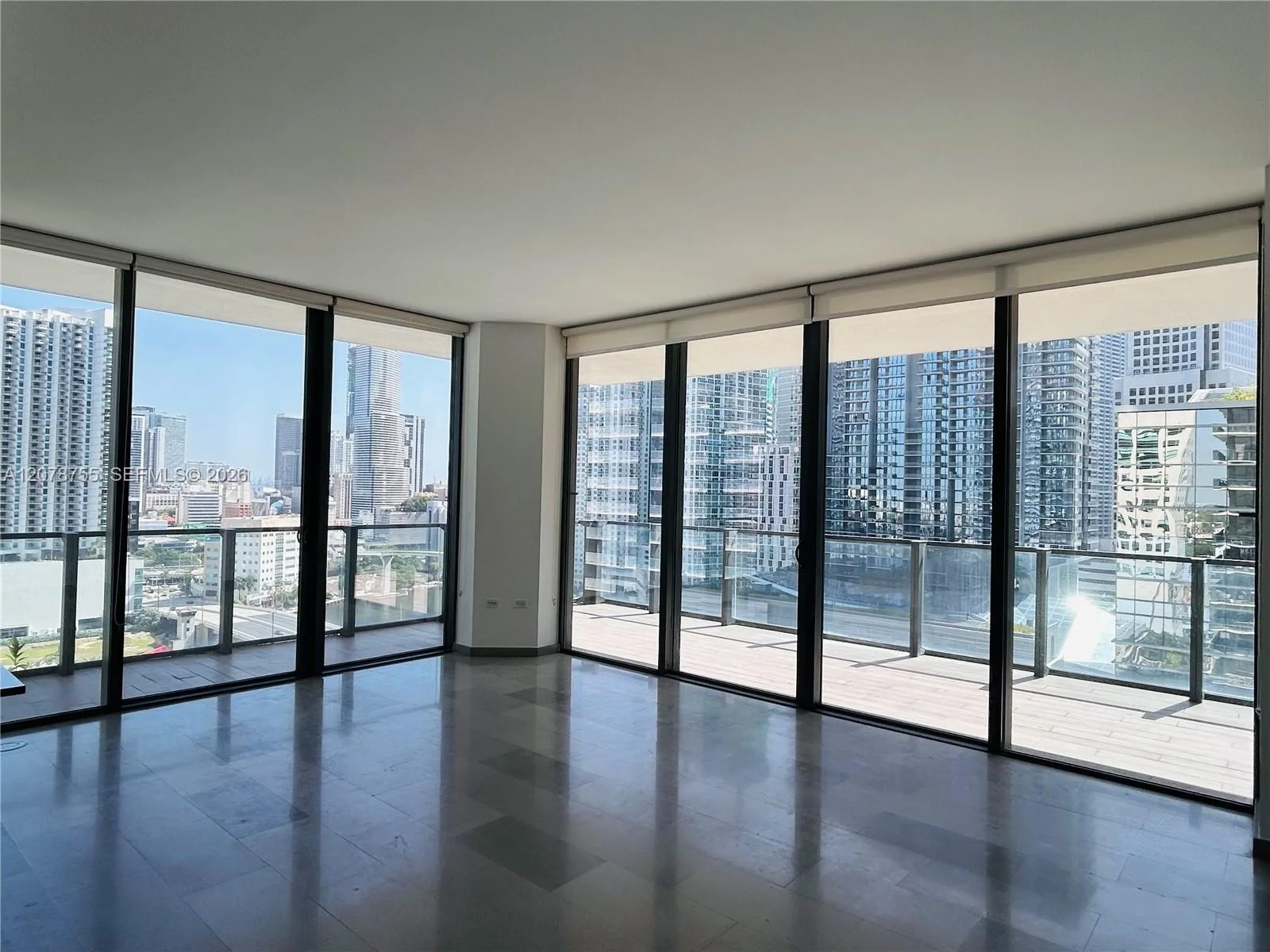 88 SW 7th St # 1511, Miami, FL 33130 photo 3