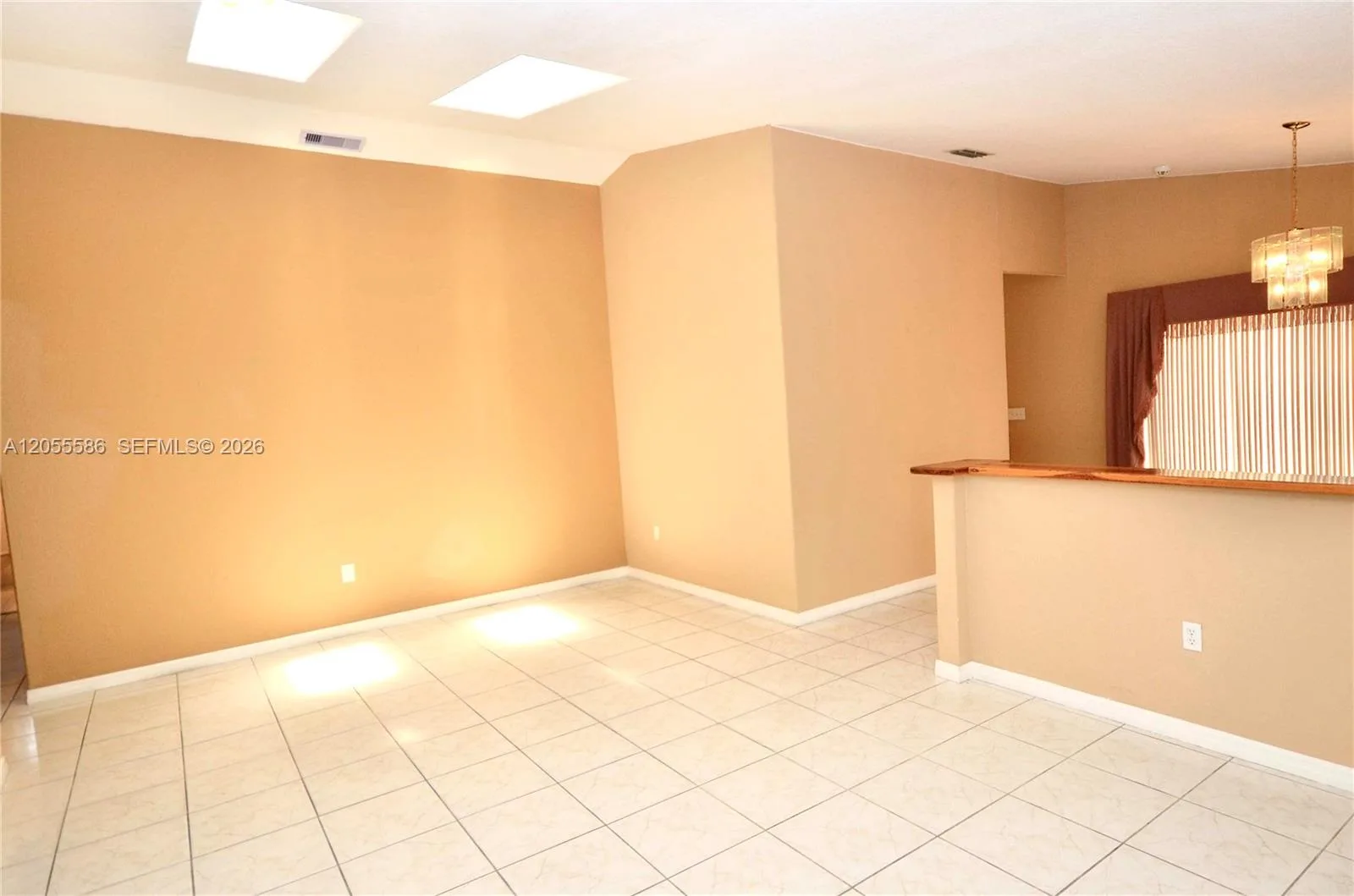 8727 NW 150th Ter, Miami Lakes, FL 33018 photo 5
