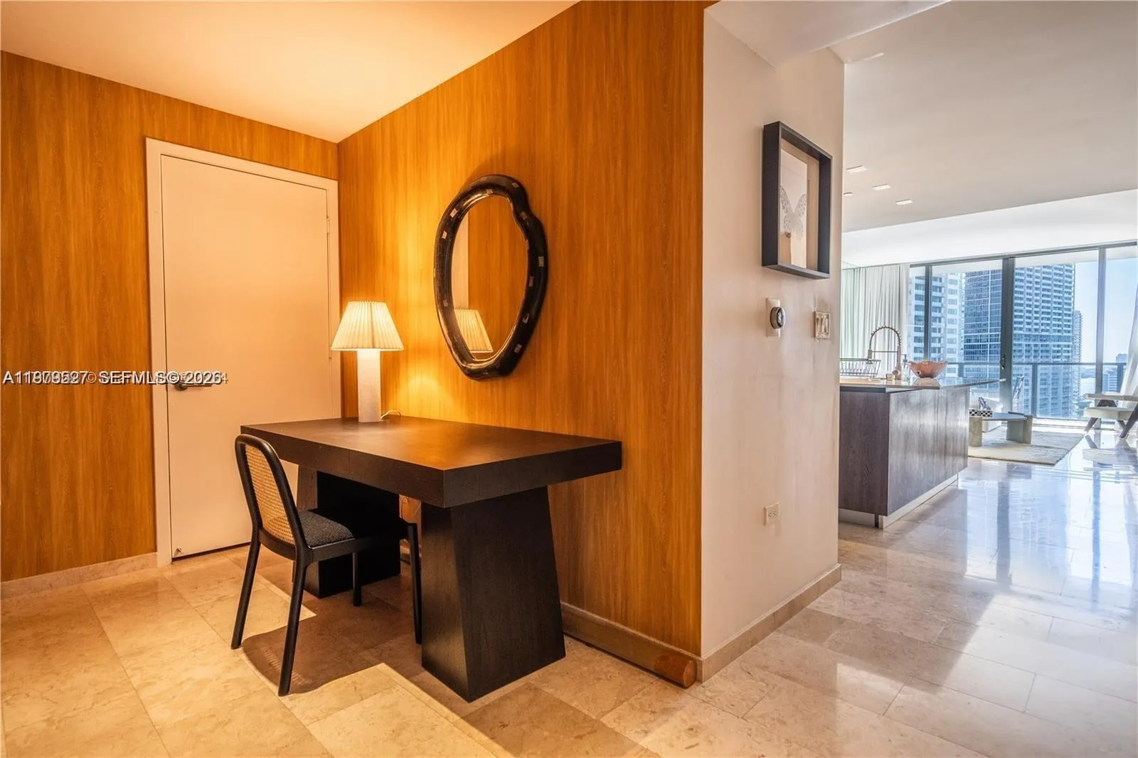 68 SE 6th St # 1403, Miami, FL 33131 photo 8