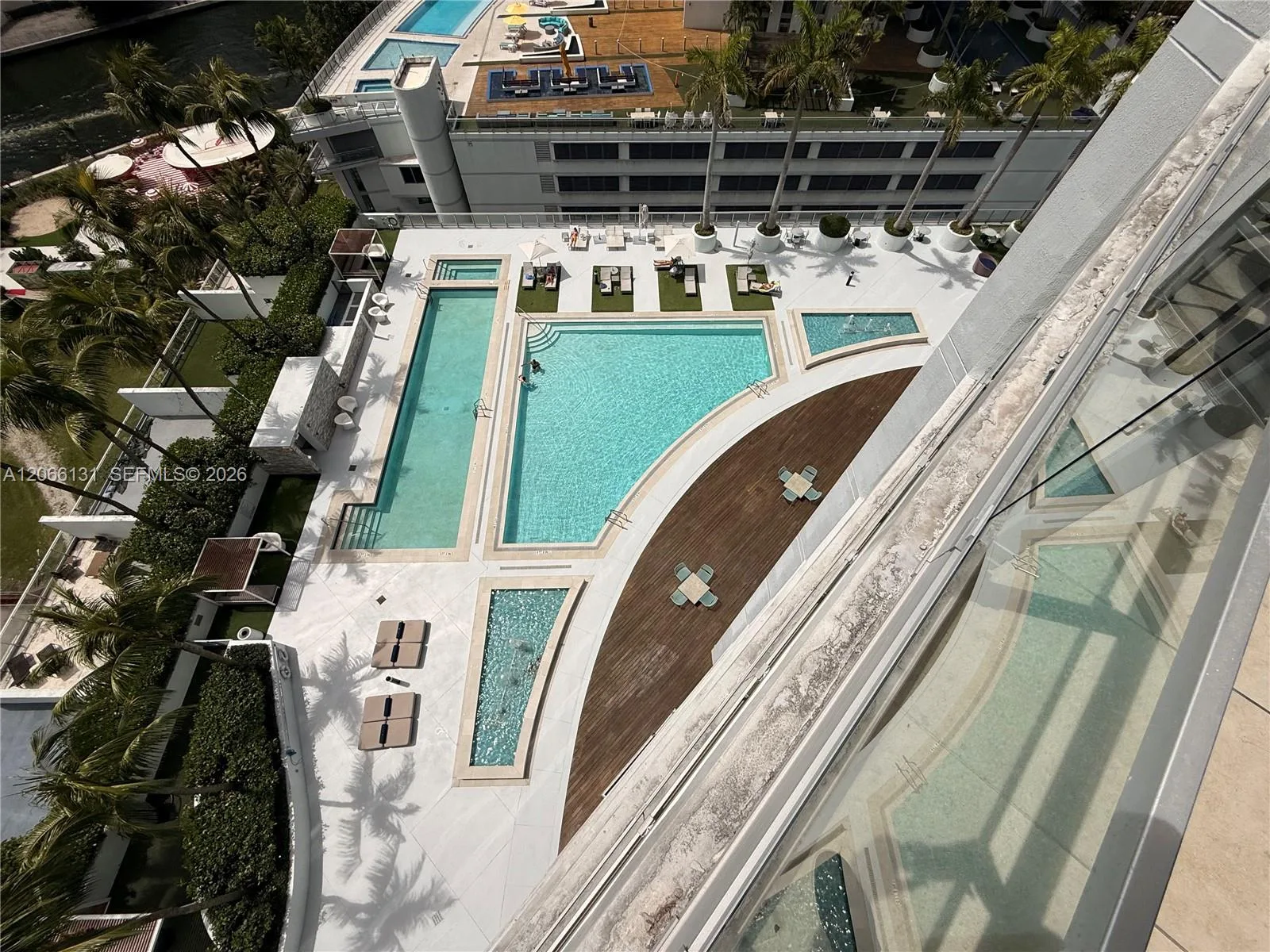 90 SW 3rd St # 1801, Miami, FL 33130 photo 3