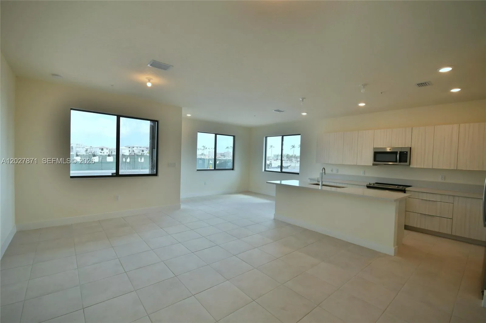 4700 NW 84th Ave # 18, Doral, FL 33166 photo 2