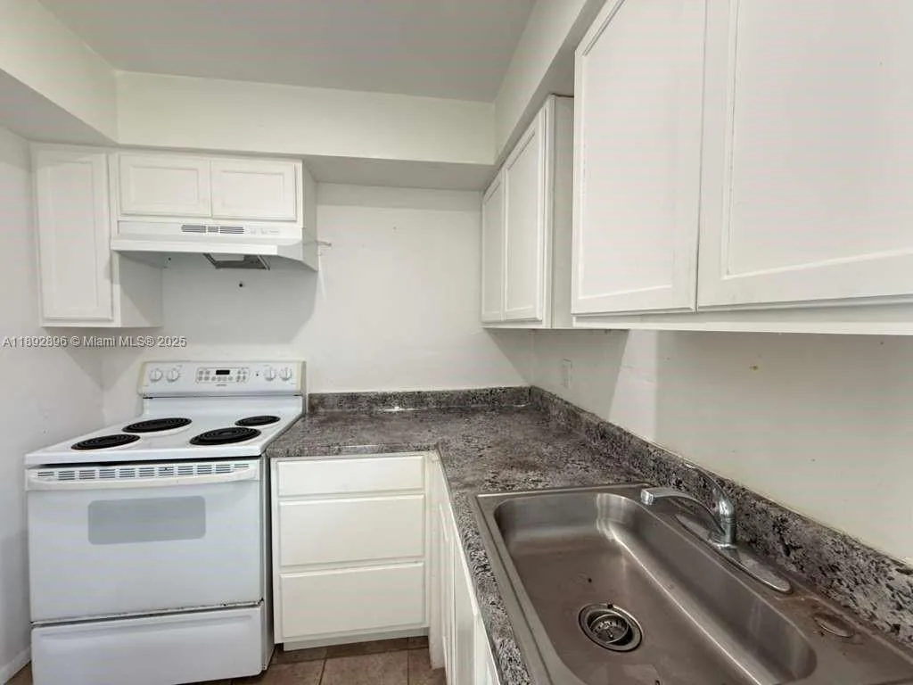 5436 Tenth Ave # A, Fort Myers, FL 33907 photo 5