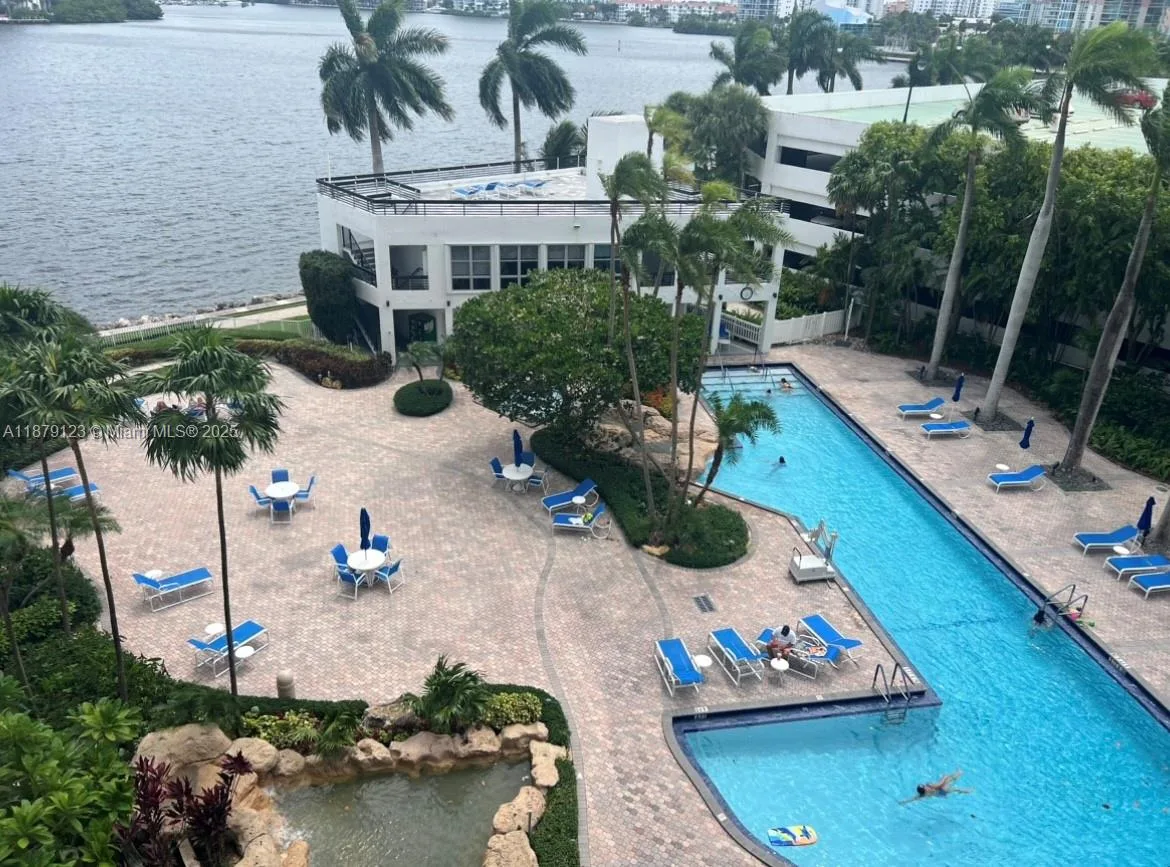 3600 Mystic Pointe Dr # 604, Aventura, FL 33180 photo 3