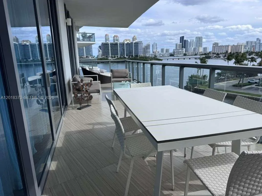 3250 NE 188th St # 408, Aventura, FL 33180 photo 2