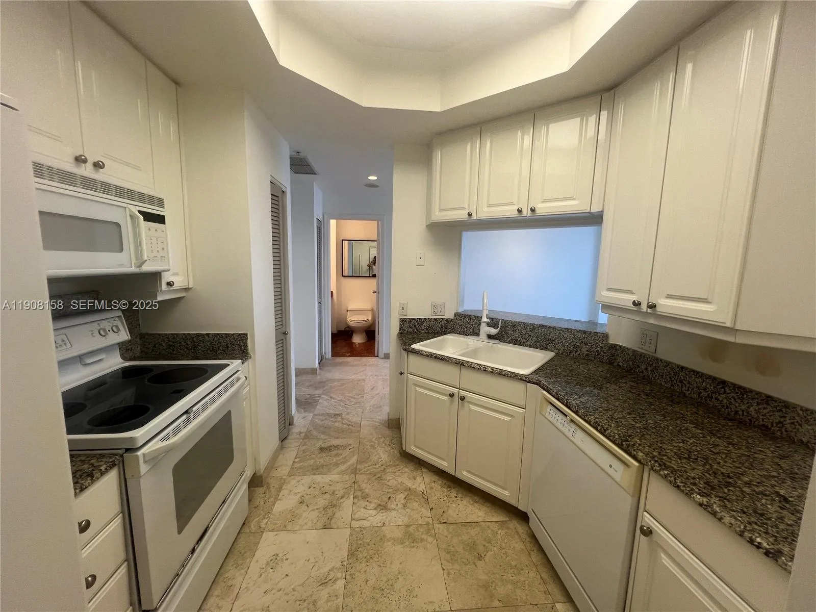 888 Brickell Key Dr # 806, Miami, FL 33131 photo 11