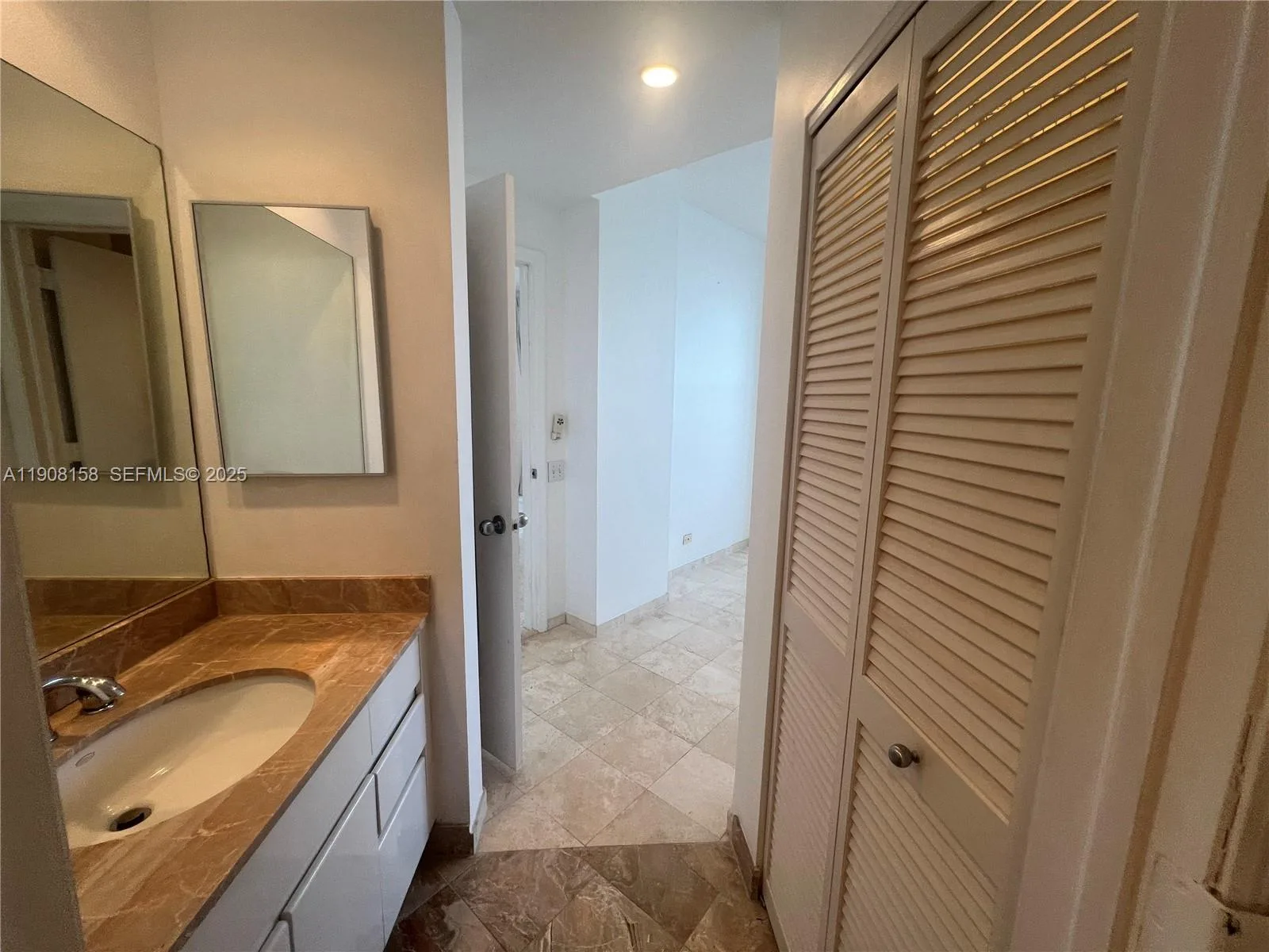 888 Brickell Key Dr # 806, Miami, FL 33131 photo 13
