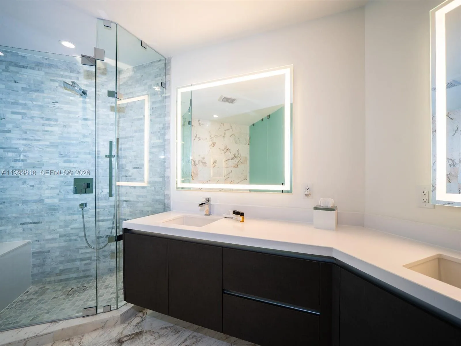 851 NE 1st Ave # 2206, Miami, FL 33132 photo 7