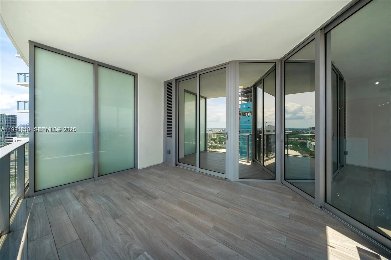 851 NE 1st Ave # 2206, Miami, FL 33132 photo 9