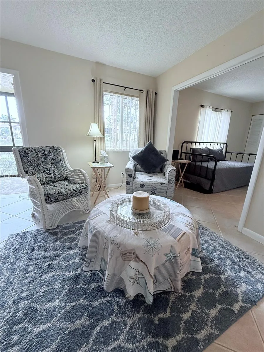 340 Pine Ridge Cir # C-1, Green Acres, FL 33463 photo 9