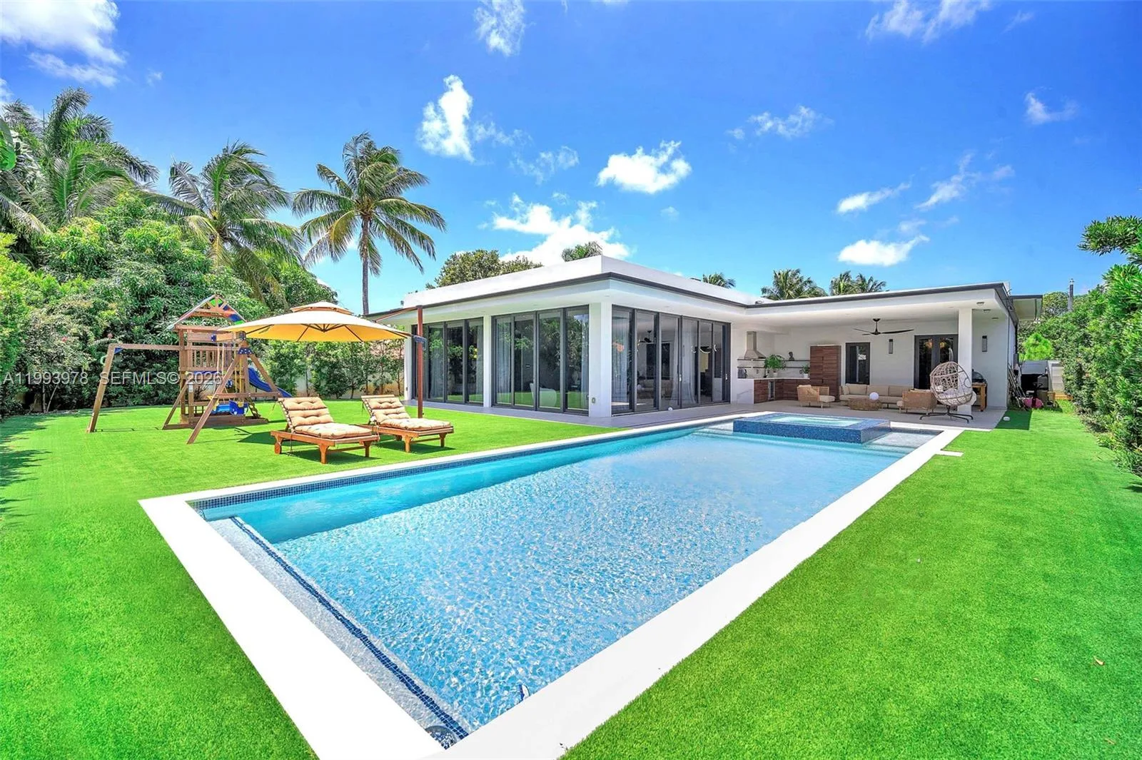 46 NE 162nd St, Miami, FL 33162