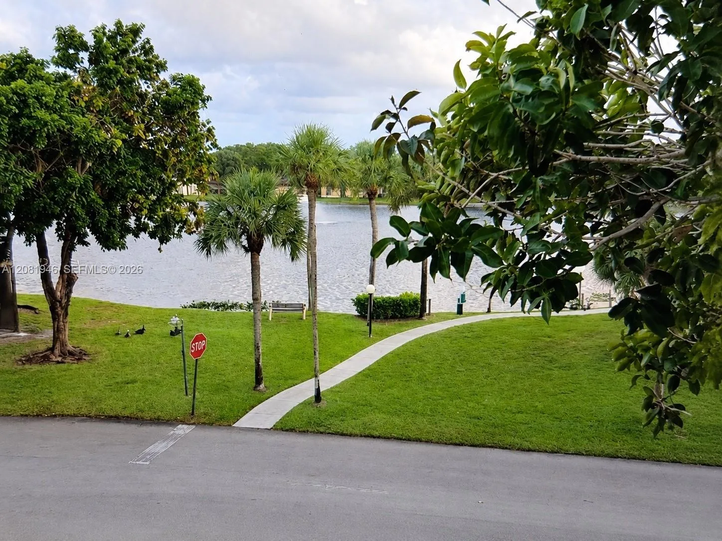 301 Cambridge Rd # 306, Hollywood, FL 33024