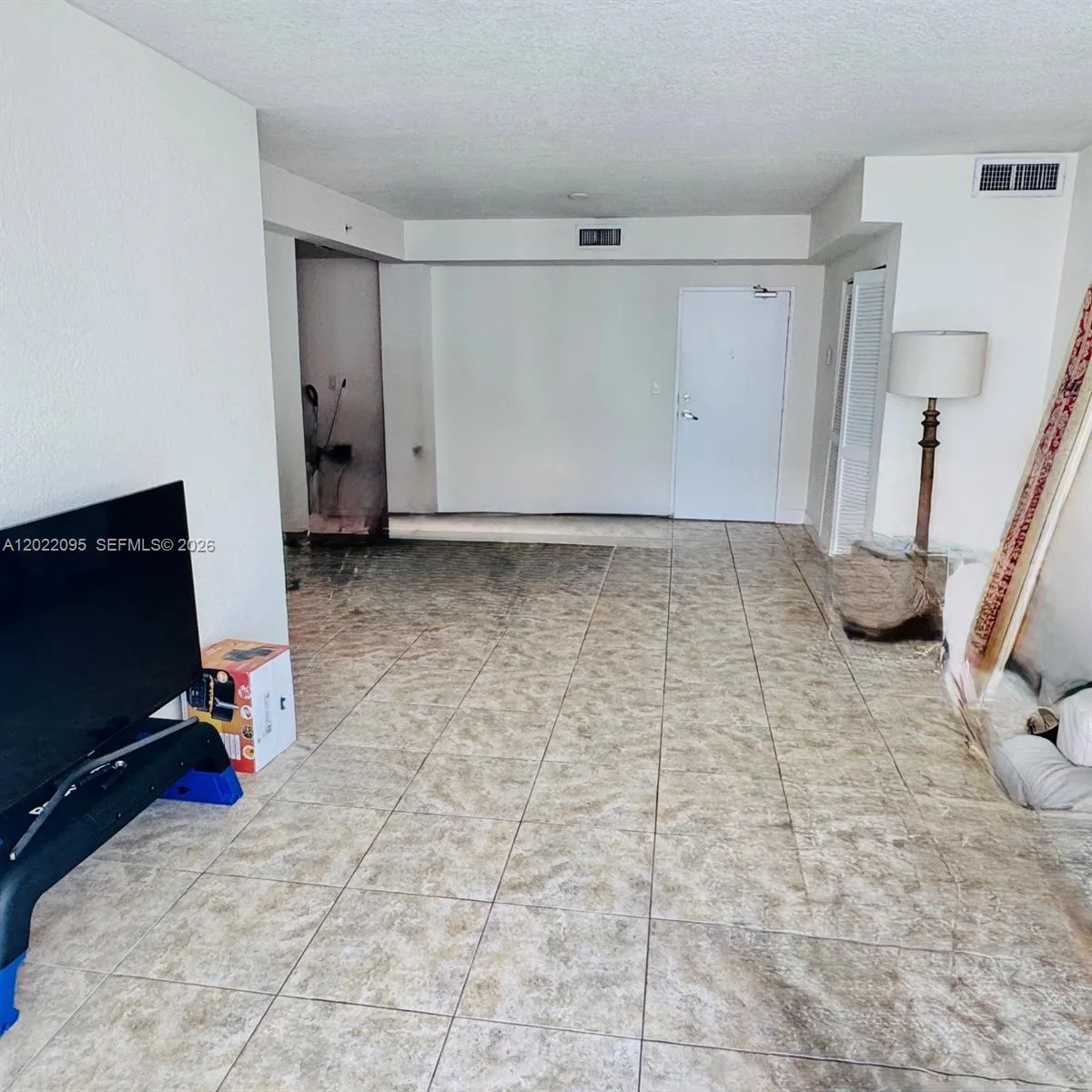 7501 E Treasure Dr # 7R, North Bay Village, FL 33141 photo 9