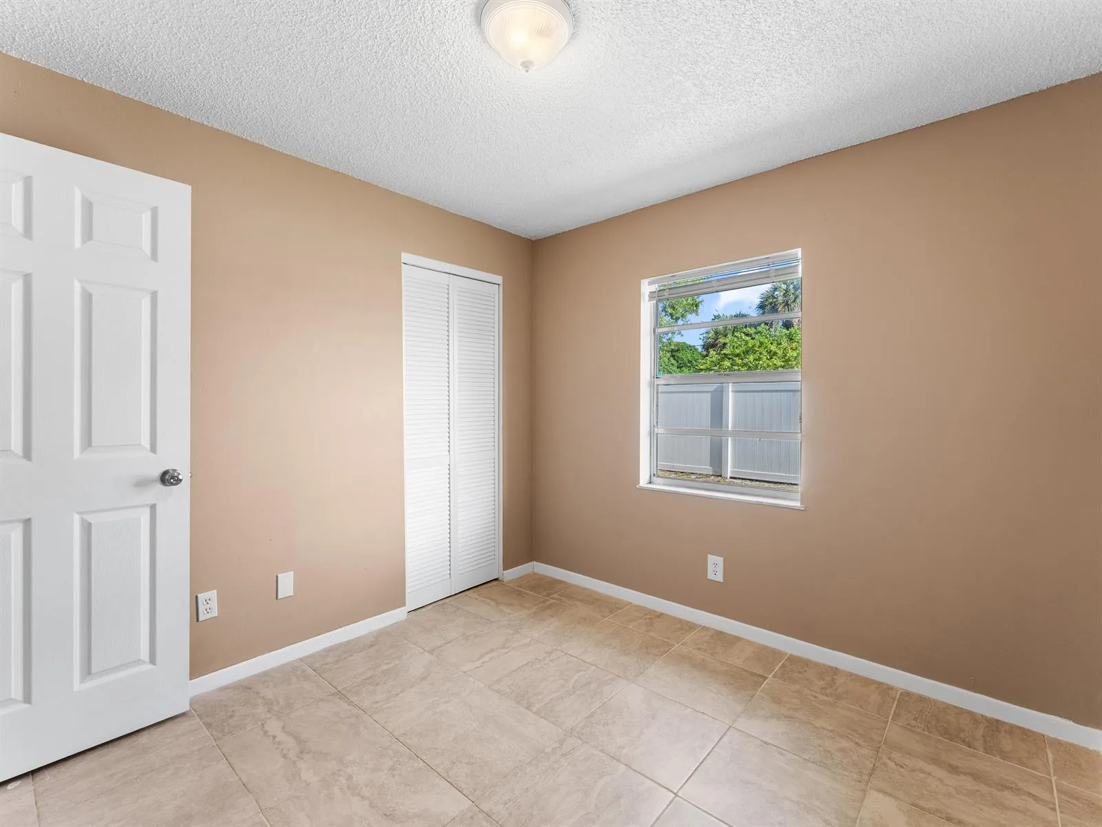 304 8th Avenue SW, Vero Beach, FL 32962 photo 13
