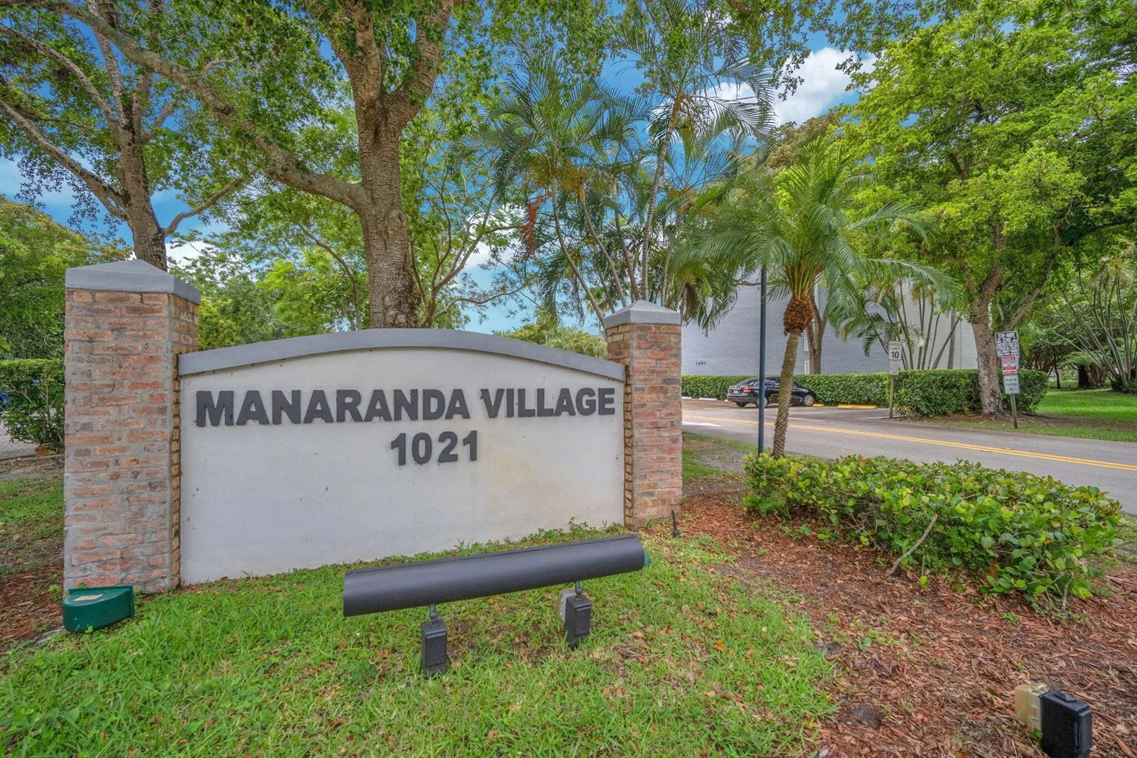 1021 Mockingbird Lane # 303, Plantation, FL 33324
