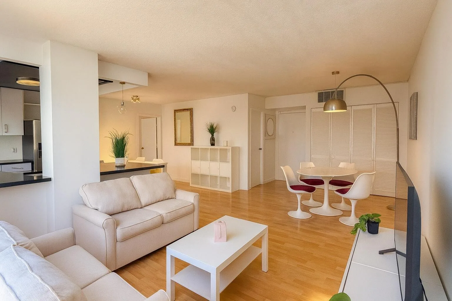 16909 N Bay Road # 507, Sunny Isles Beach, FL 33160
