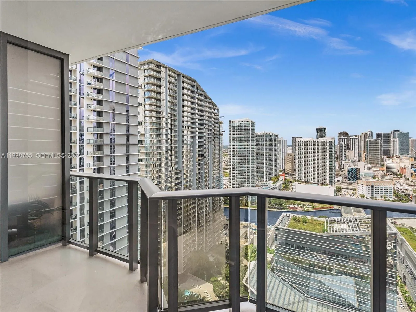 45 SW 9th St # 3609, Miami, FL 33130 photo 9