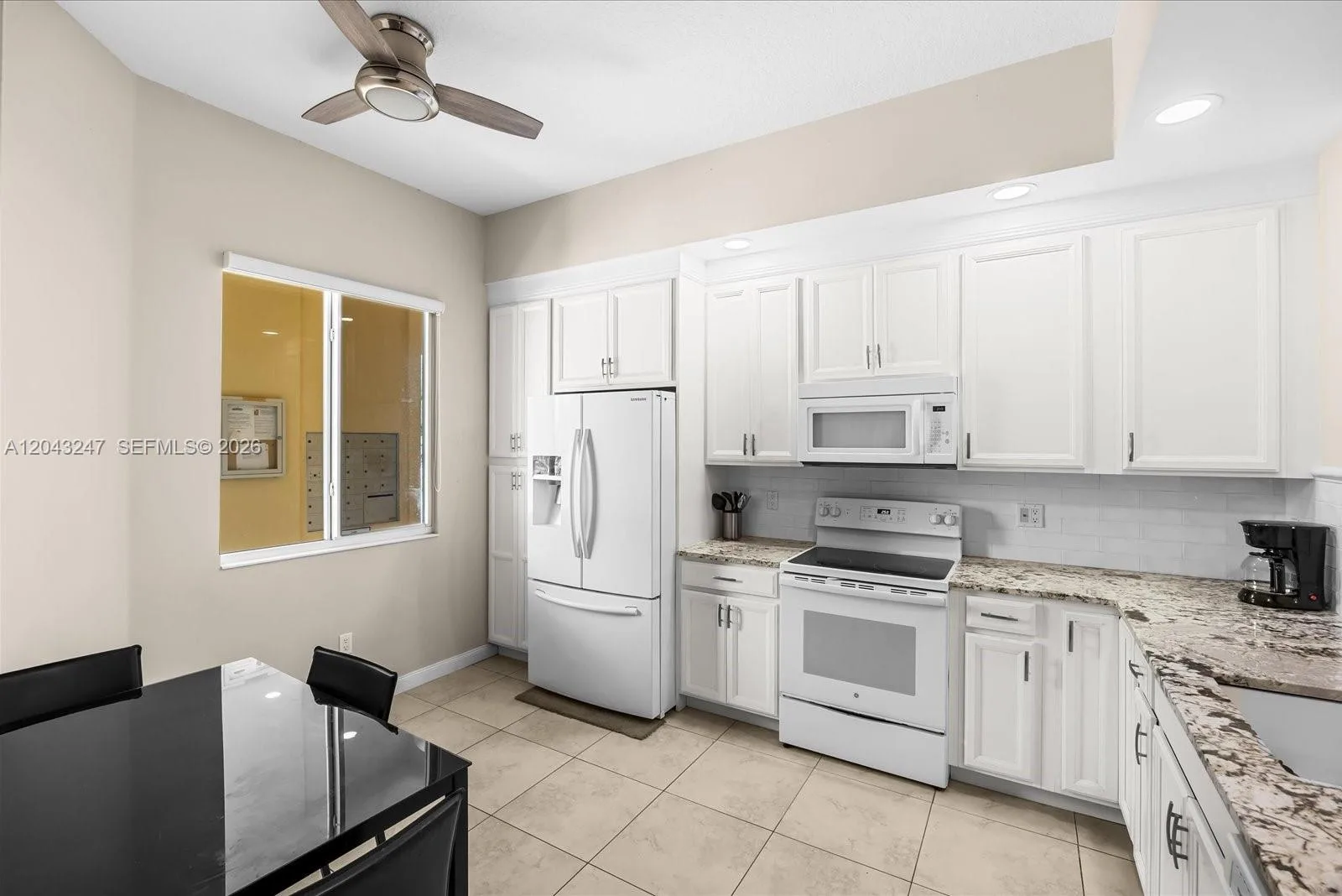 38 Harbour Isle Dr E # Unit 104, Fort Pierce, FL 34949 — zdjęcie 4