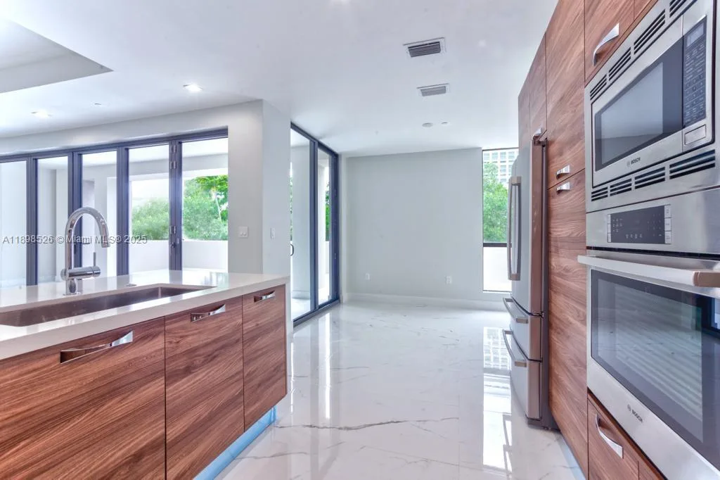 718 Valencia Ave # 202, Coral Gables, FL 33134 photo 12