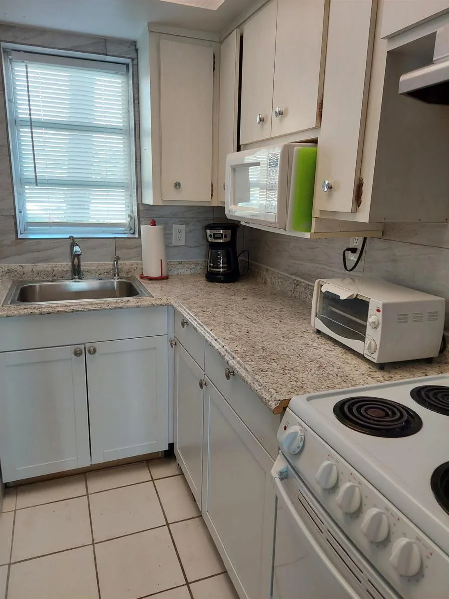 605 N Riverside Drive # 12A, Pompano Beach, FL 33062 photo 7