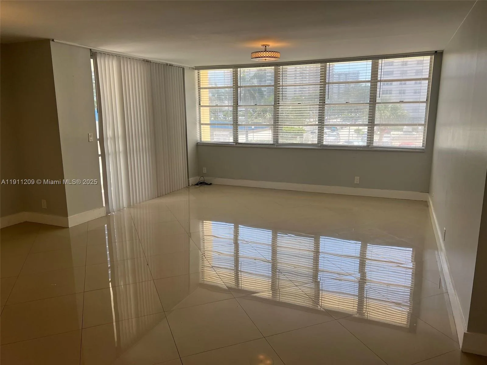 1825 S Ocean Dr # 214, Hallandale Beach, FL 33009 photo 5