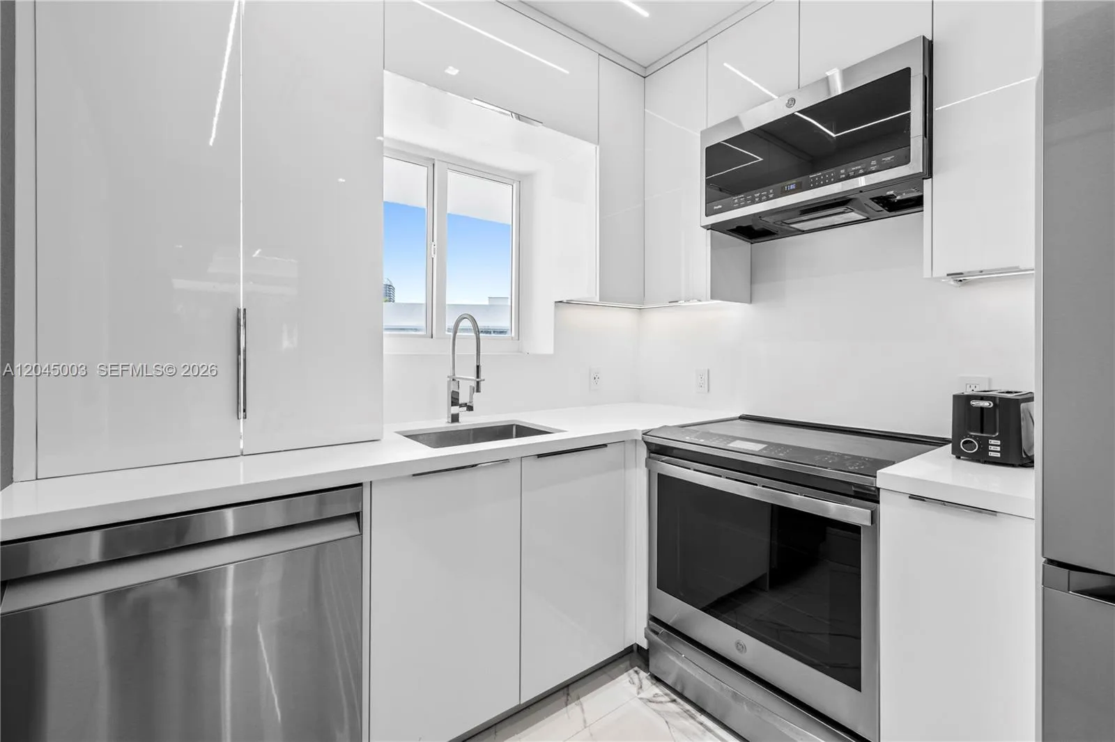 10190 Collins Ave # 203, Bal Harbour, FL 33154 photo 6
