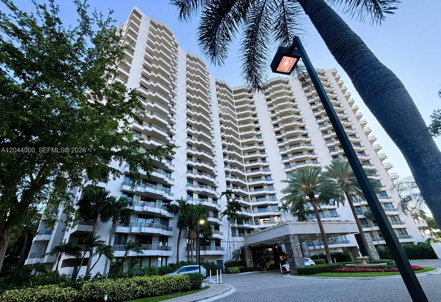 3300 NE 191st St # 211, Aventura, FL 33180