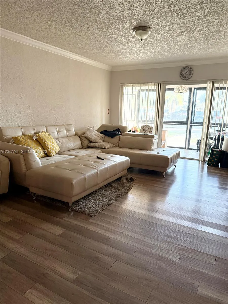 120 Lakeview Dr # 114, Weston, FL 33326 photo 2