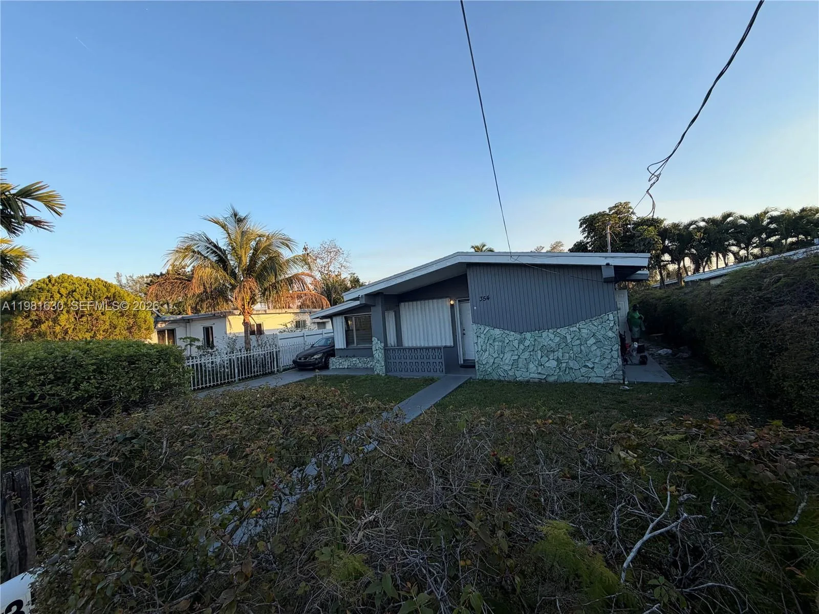 354 NE 173rd St, North Miami Beach, FL 33162 photo 2
