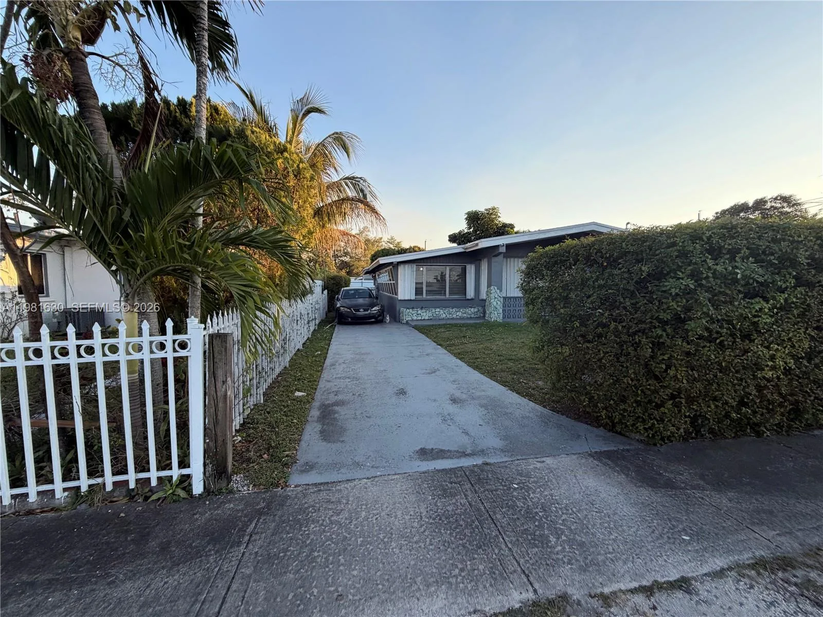 354 NE 173rd St, North Miami Beach, FL 33162 photo 4