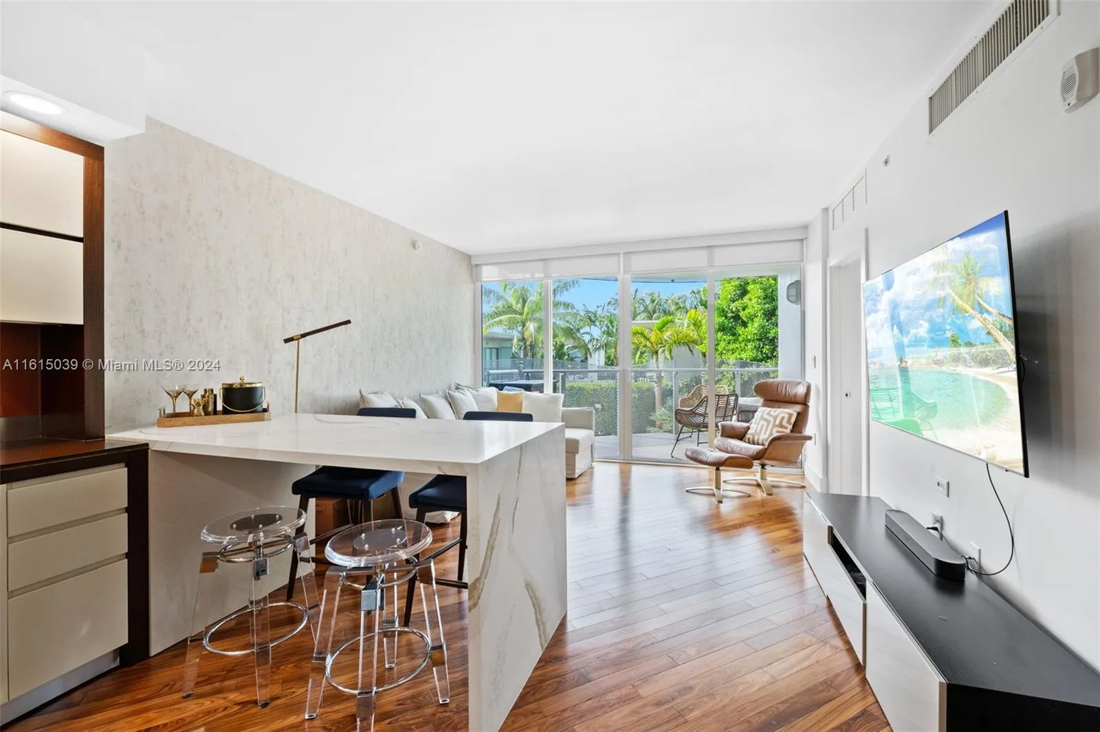 2155 Washington Ct # 206, Miami Beach, FL 33139 photo 6