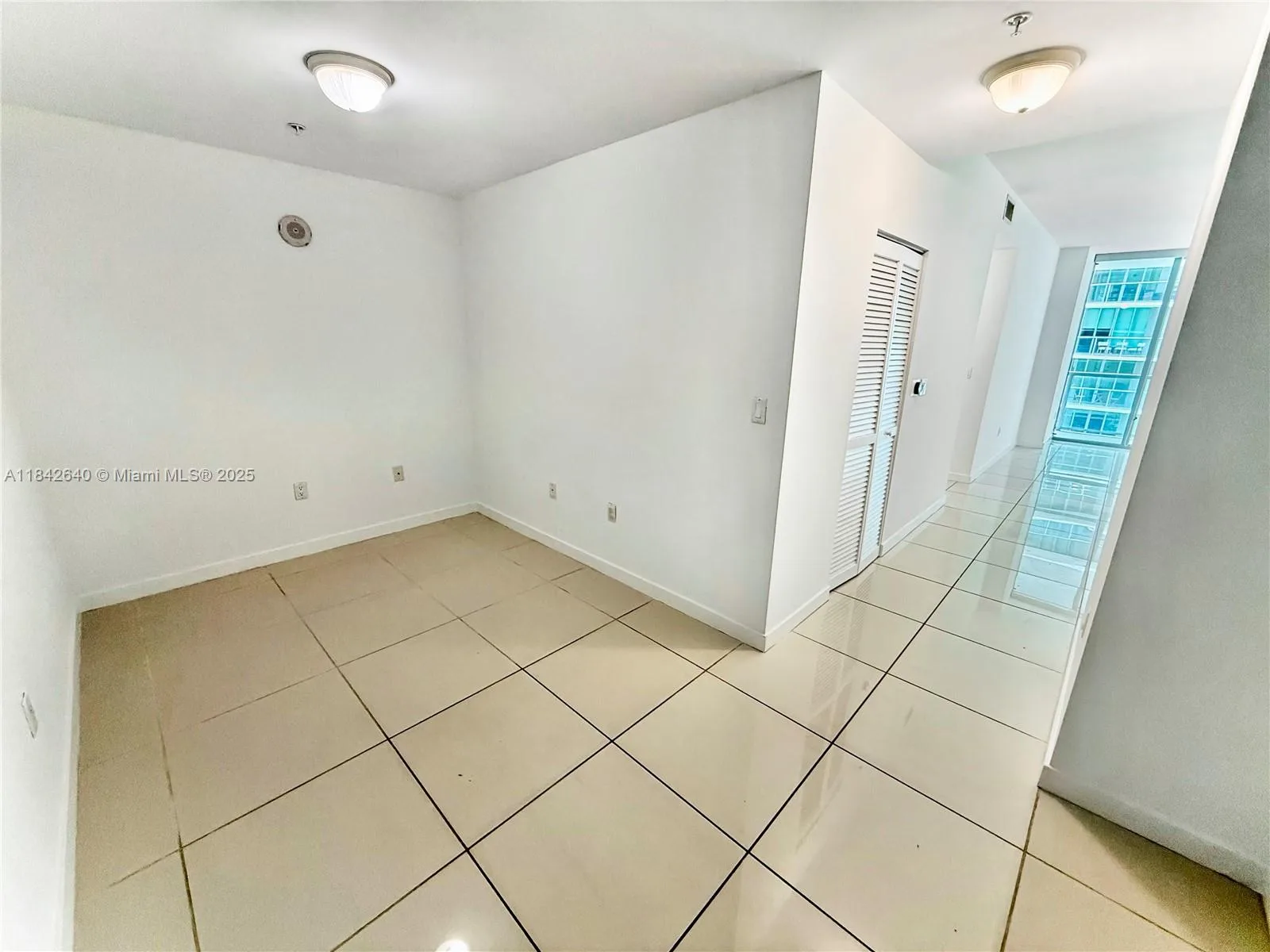 79 SW 12th St # 1909-S + DEN, Miami, FL 33130 photo 3