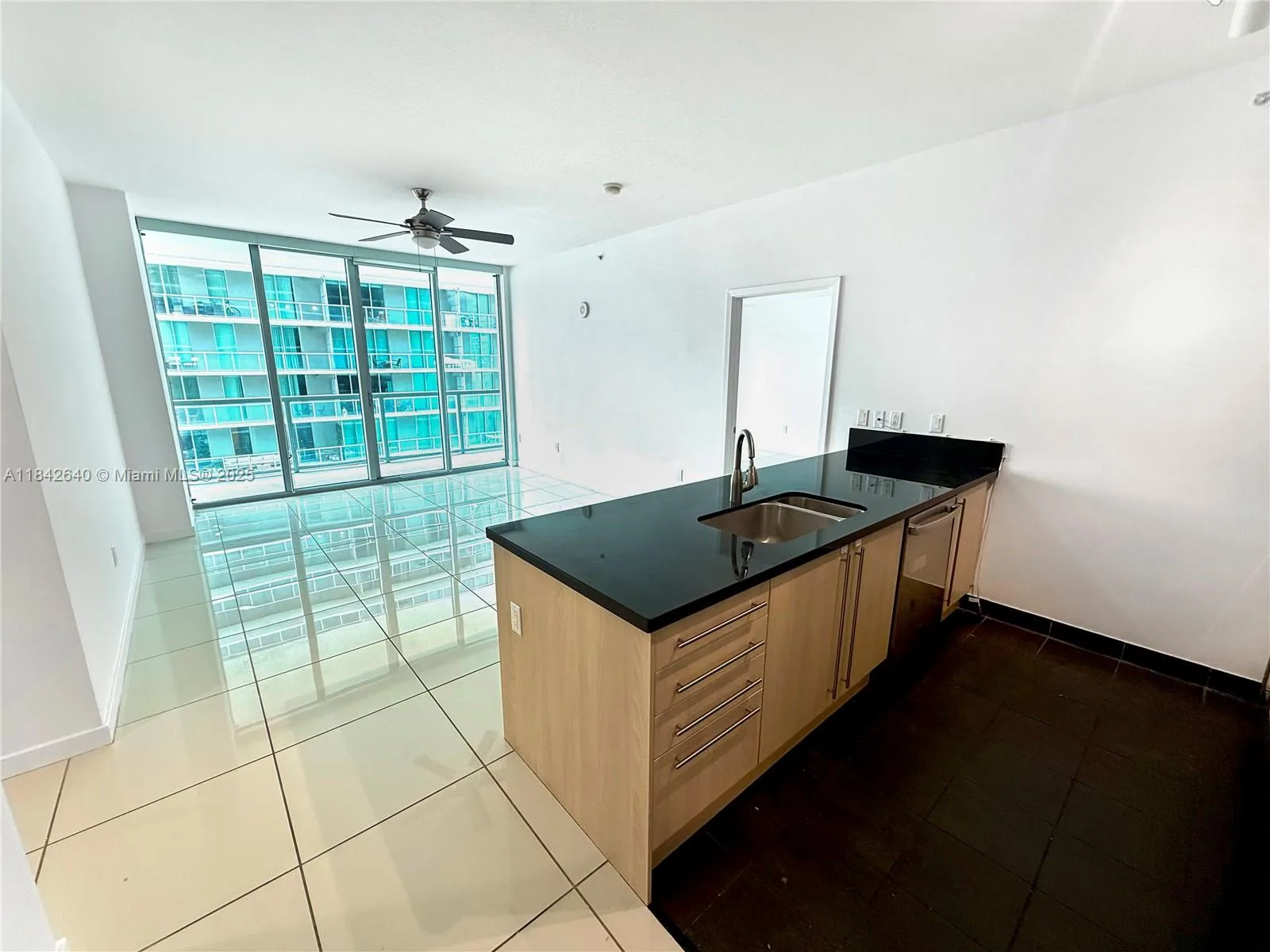 79 SW 12th St # 1909-S + DEN, Miami, FL 33130 photo 4