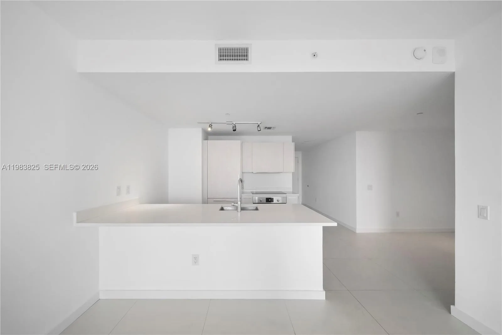 501 NE 31st St # 3110, Miami, FL 33137 photo 3
