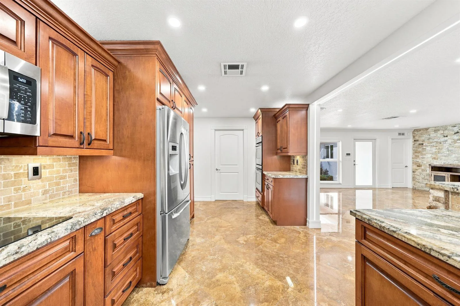 2010 NE 31ST Street, Lighthouse Point, FL 33064 photo 10