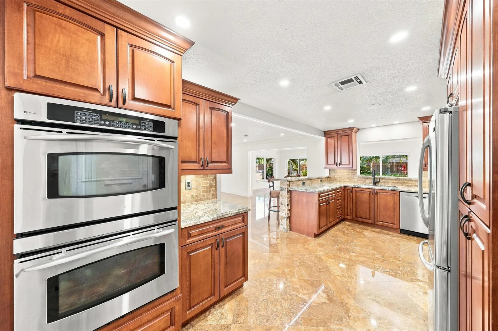 2010 NE 31ST Street, Lighthouse Point, FL 33064 photo 11