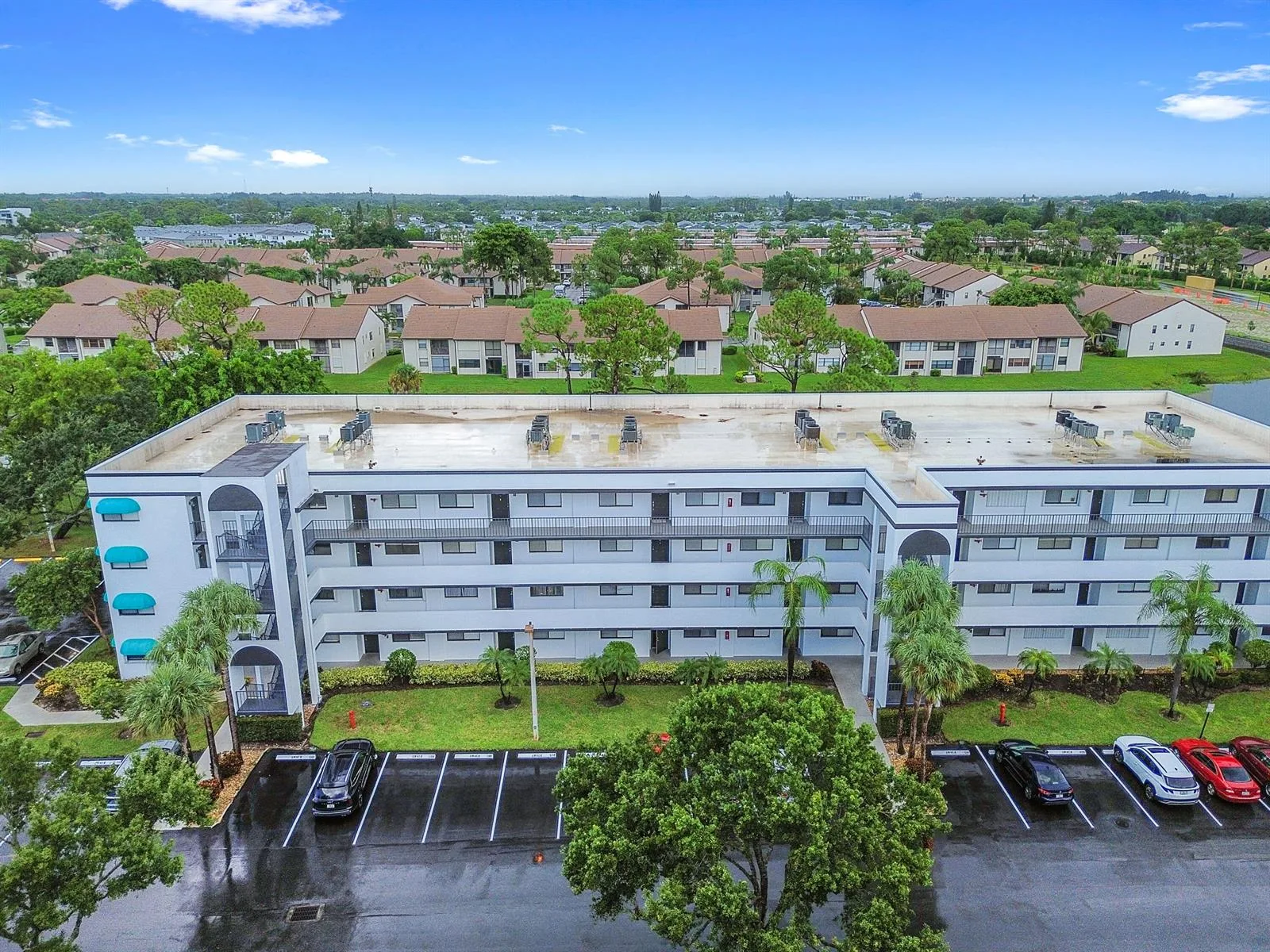 4725 LUCERNE LAKES Boulevard E # 202, Lake Worth, FL 33467