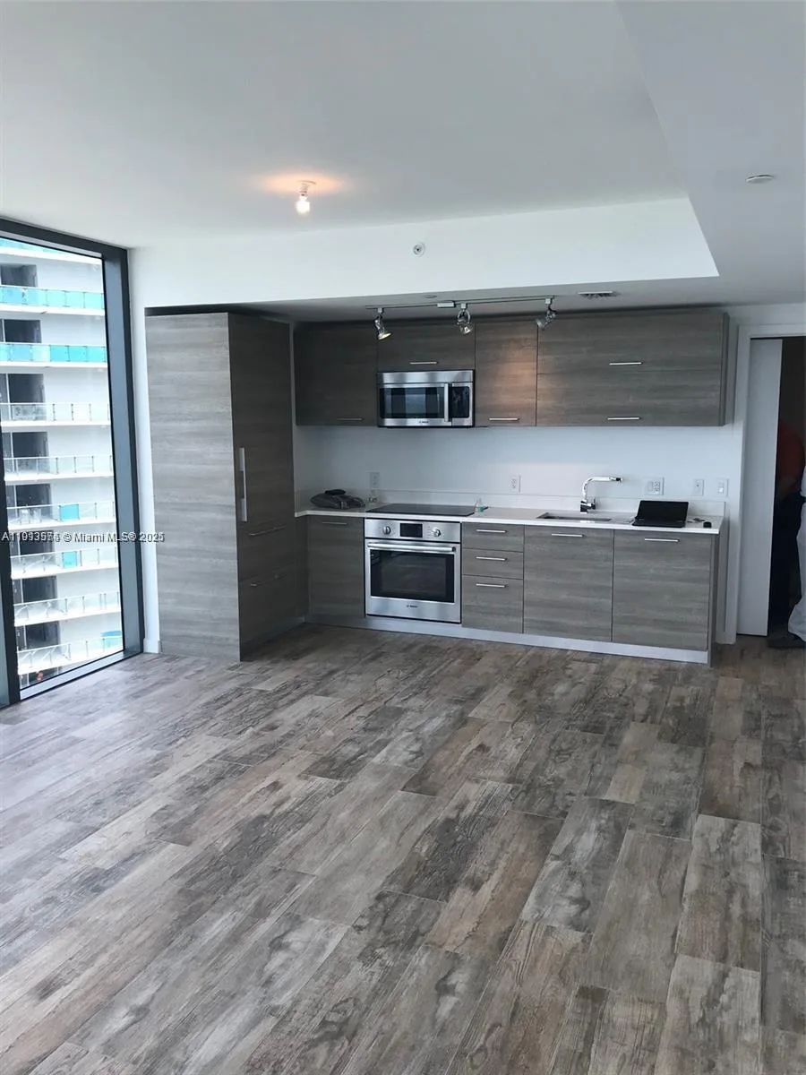 650 NE 32nd St # 4908, Miami, FL 33137 photo 12