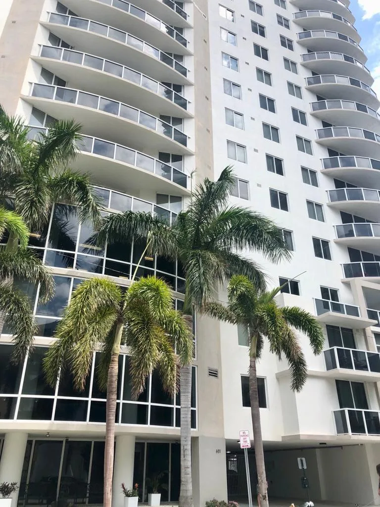 601 NE 23RD Street # 907, Miami, FL 33137