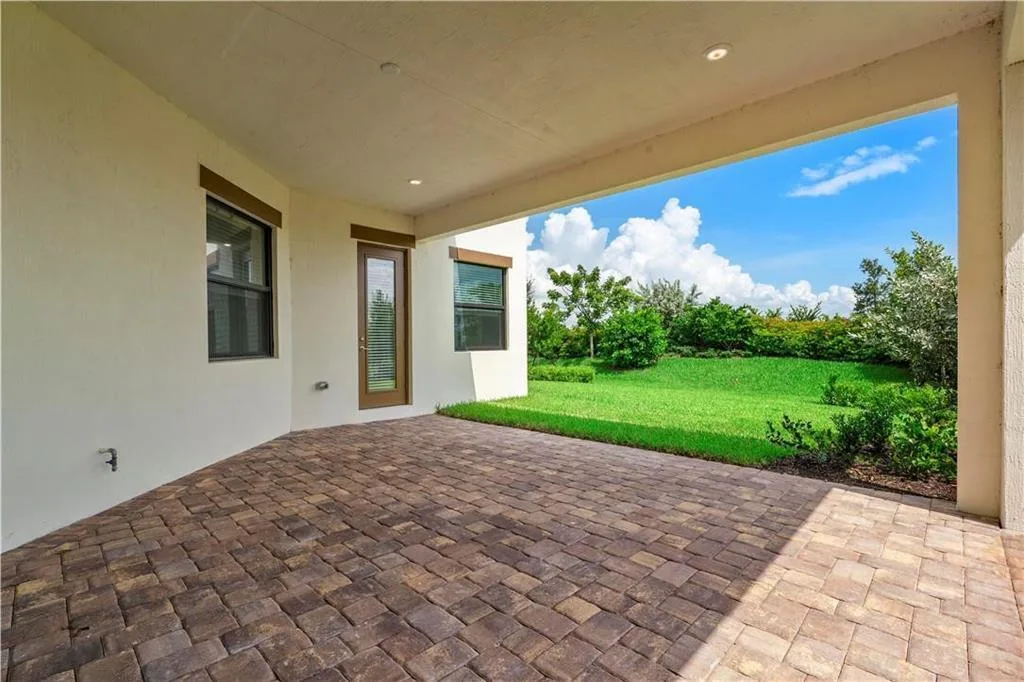 12135 E Baypoint Circle, Parkland, FL 33076 photo 11