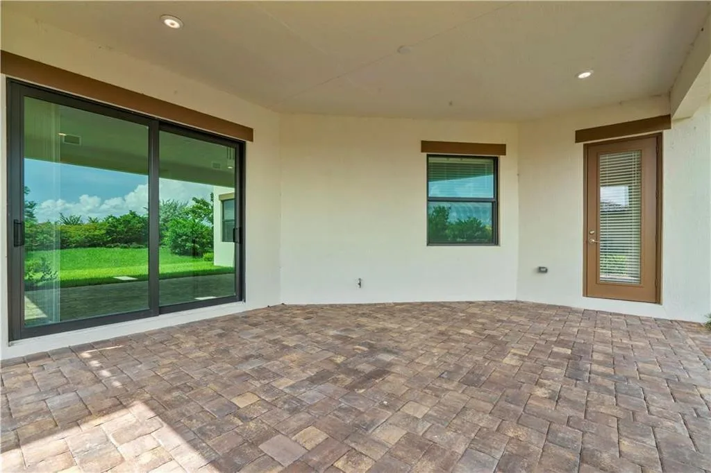 12135 E Baypoint Circle, Parkland, FL 33076 photo 12