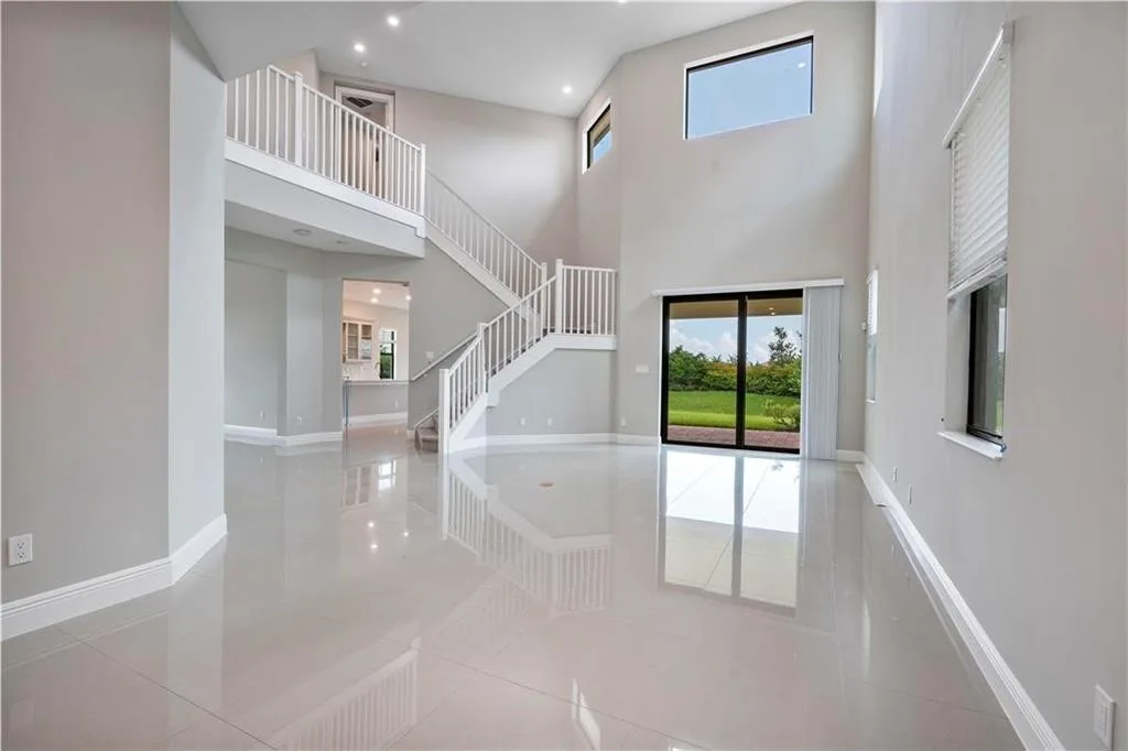 12135 E Baypoint Circle, Parkland, FL 33076 photo 8