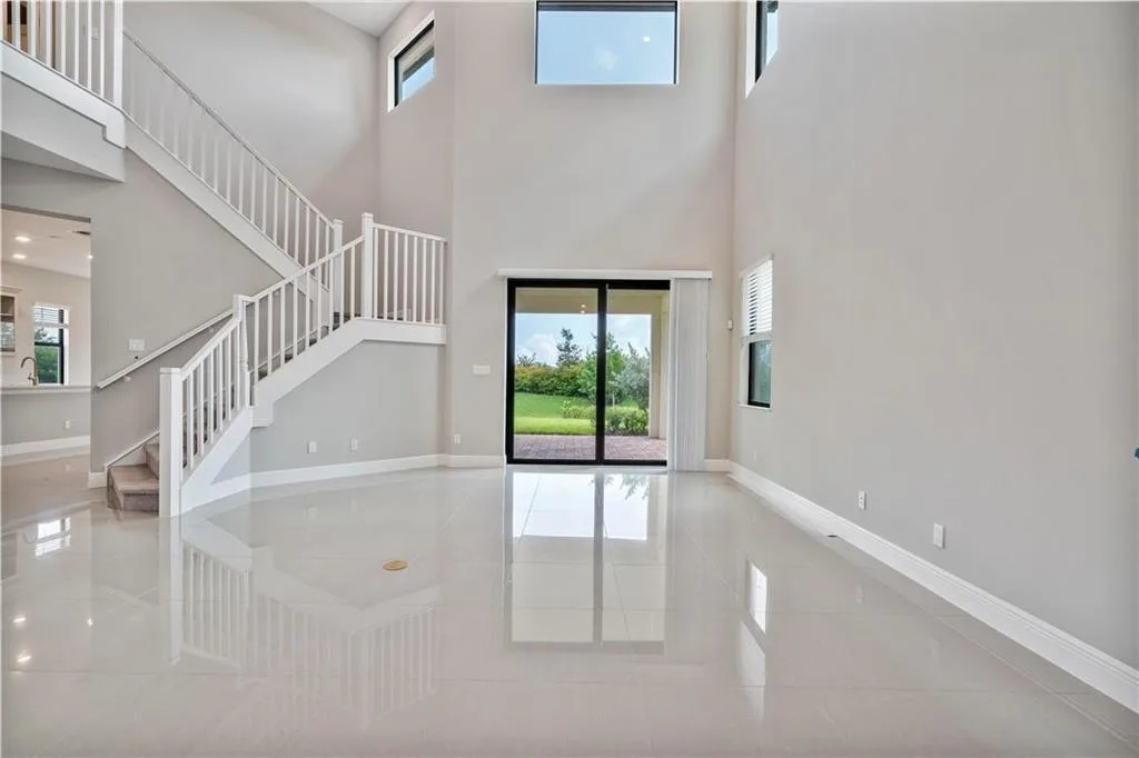 12135 E Baypoint Circle, Parkland, FL 33076 photo 9
