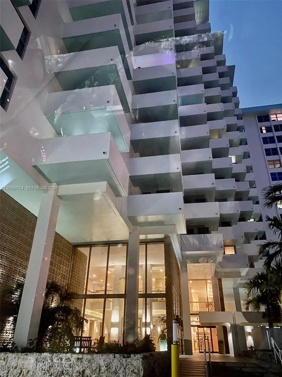 2899 Collins Ave # 450, Miami Beach, FL 33140