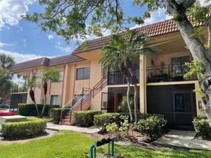 158 Lakeview Drive # 202, Weston, FL 33326