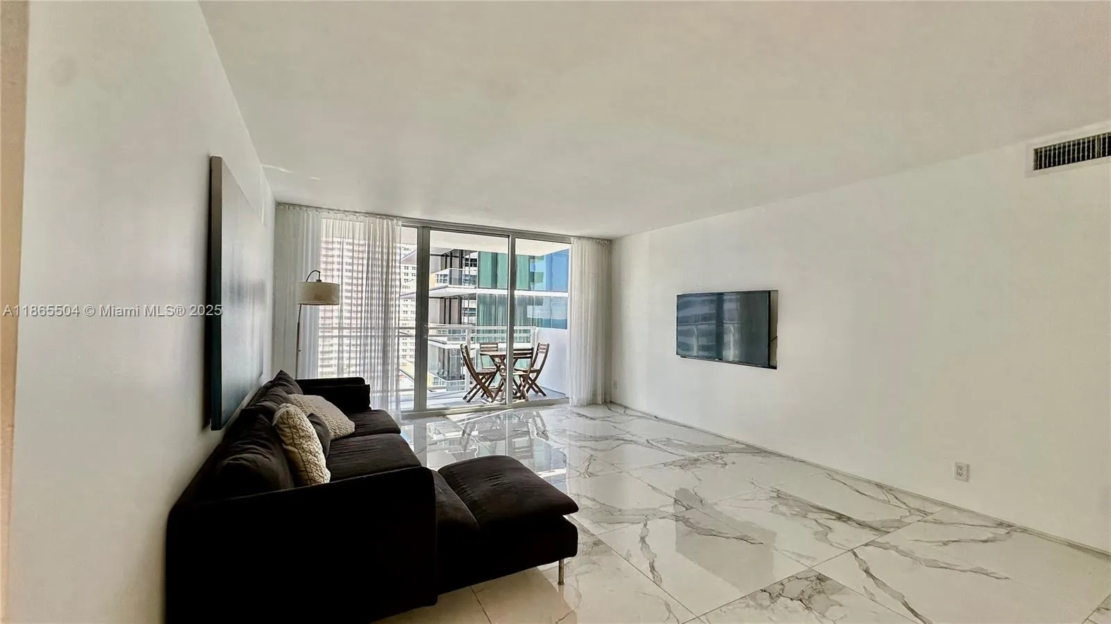 2030 S Ocean Dr # 1022, Hallandale Beach, FL 33009 photo 4