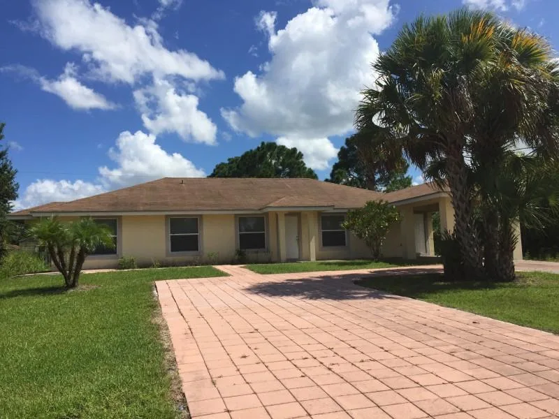 1050 SW JOHN MACCORMACK Terrace, Port St. Lucie, FL 34953